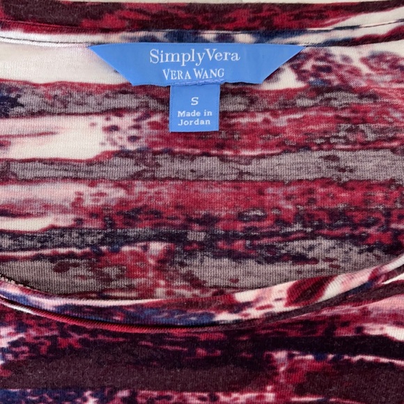 Simply Vera Abstract Long Sleeve Lightweight Tee - Picture 12 of 12